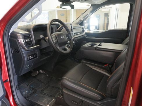 Used 2025 Ford F250 Lariat image 9