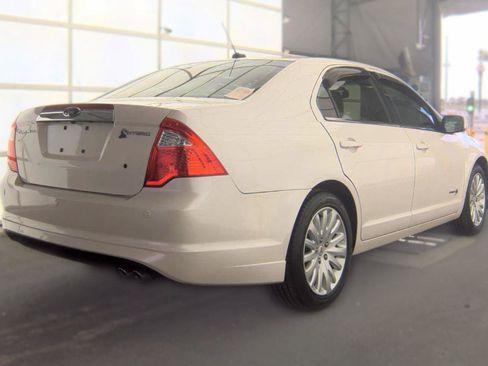 Used 2010 Ford Fusion Hybrid FWD image 4