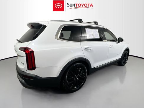 Used 2020 Kia Telluride SX w/ SX Prestige Package image 4