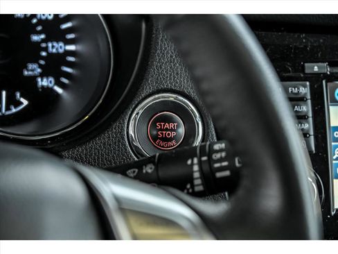 Used 2015 Nissan Rogue SL w/ SL Premium Package image 19