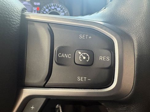 Used 2020 RAM 1500 Big Horn AWD/4WD image 14