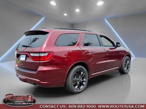 Used 2023 Dodge Durango R/T AWD/4WD image 3