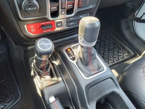 Used 2020 Jeep Wrangler Unlimited Rubicon AWD/4WD image 28