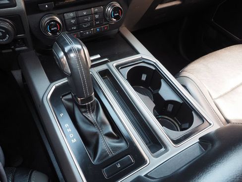 Used 2018 Ford F150 Raptor w/ Equipment Group 802A Luxury AWD/4WD image 24