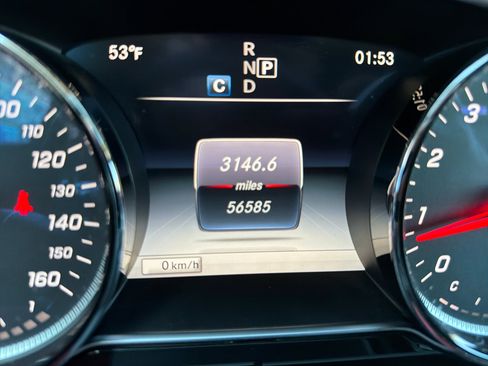 Used 2017 Mercedes-Benz E 300 4MATIC image 32