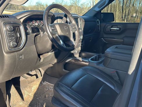 Used 2019 Chevrolet Silverado 1500 LT Trail Boss image 12