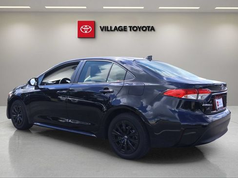 Certified 2024 Toyota Corolla LE FWD image 3