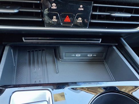 New 2026 Volkswagen Atlas SE image 27