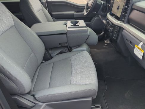 New 2025 Ford F250 XLT w/ Black Appearance Package image 19