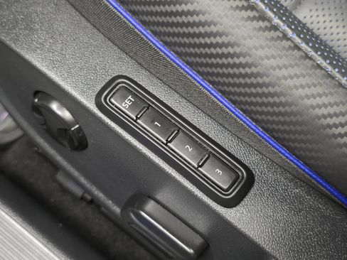 Used 2024 Volkswagen Golf R AWD/4WD image 19