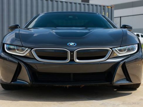 Used 2019 BMW i8 Roadster image 20