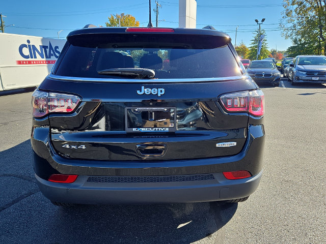 Used 2019 Jeep Compass Latitude w/ Popular Equipment Group AWD/4WD image 5