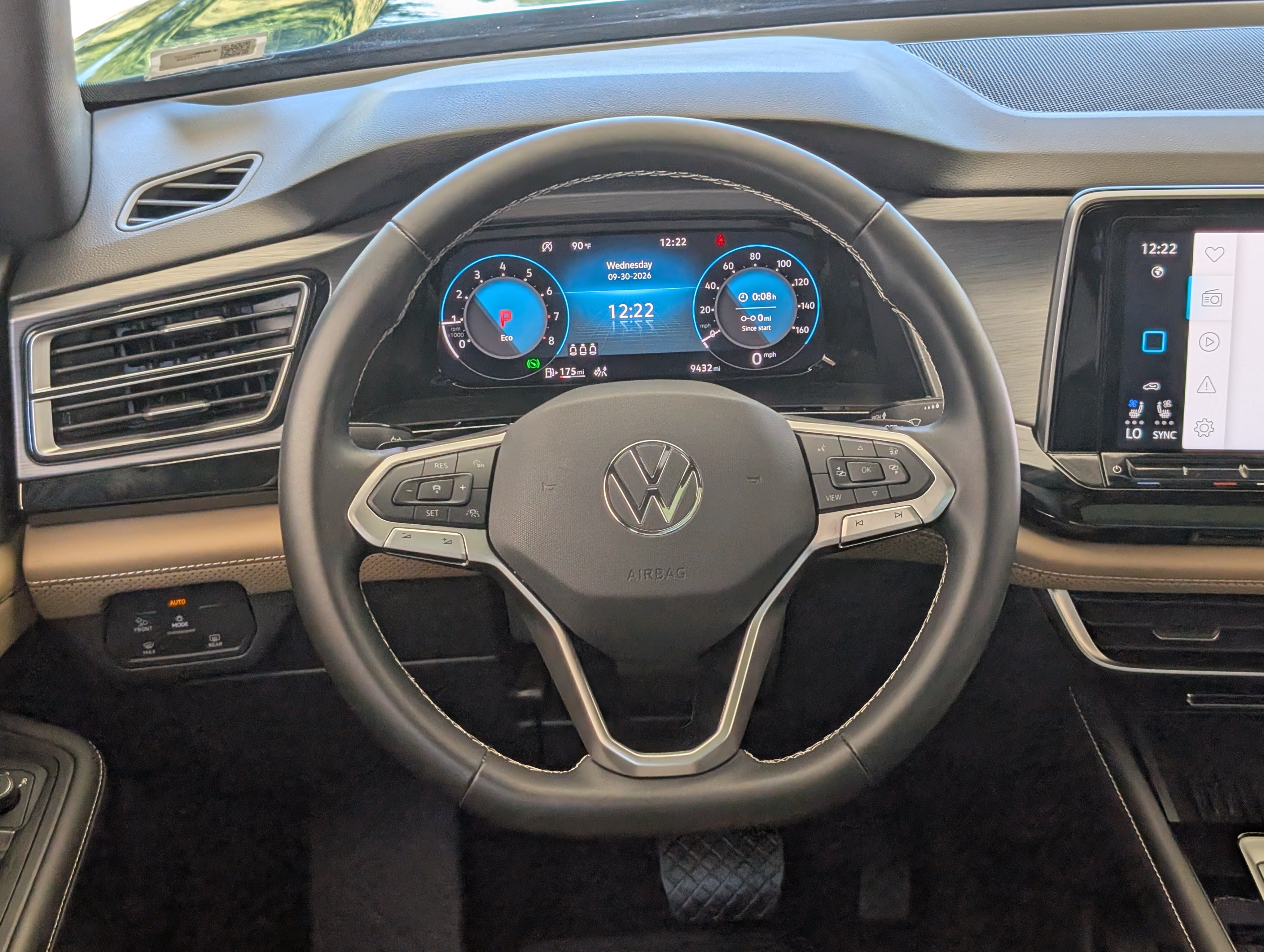 Used 2026 Volkswagen Atlas Cross Sport SE w/ Panoramic Sunroof Package AWD/4WD image 25