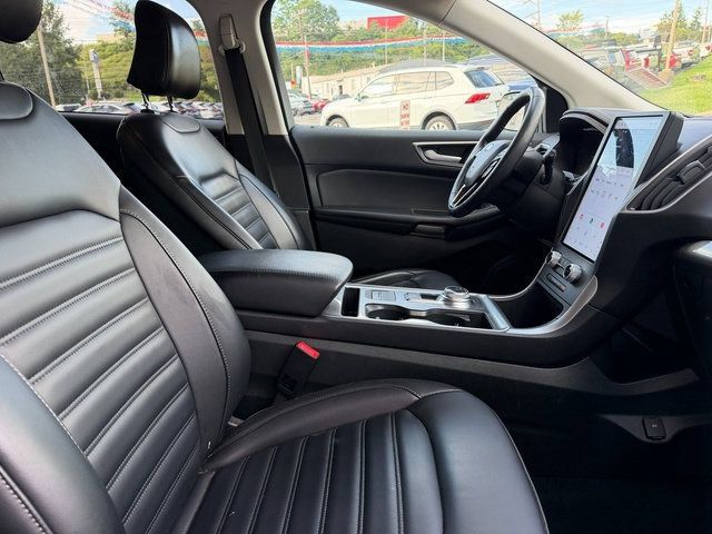 Used 2024 Ford Edge SEL w/ Convenience Package AWD/4WD image 10