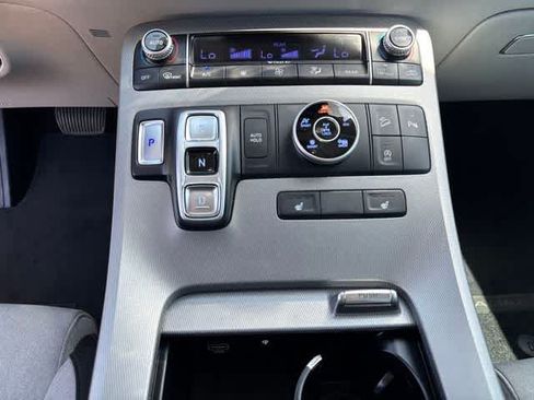 Used 2022 Hyundai Palisade SEL w/ Convenience Package AWD/4WD image 18