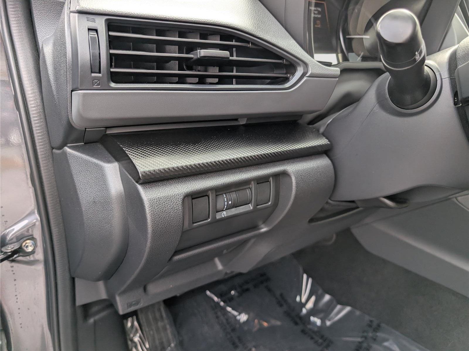Used 2024 Subaru Crosstrek 2.0i Premium AWD/4WD image 20