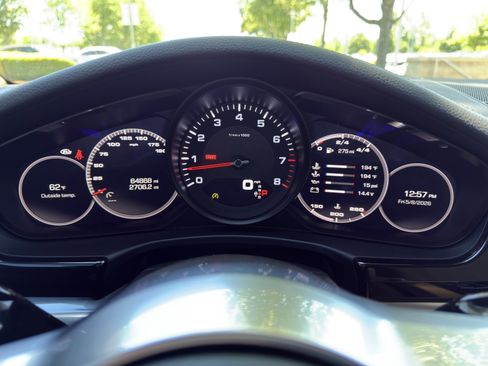 Used 2018 Porsche Panamera image 20