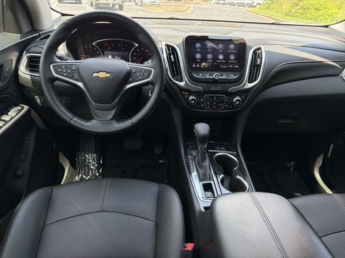 Used 2022 Chevrolet Equinox Premier FWD image 23