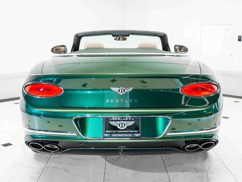 Used 2024 Bentley Continental GT V8 image 7