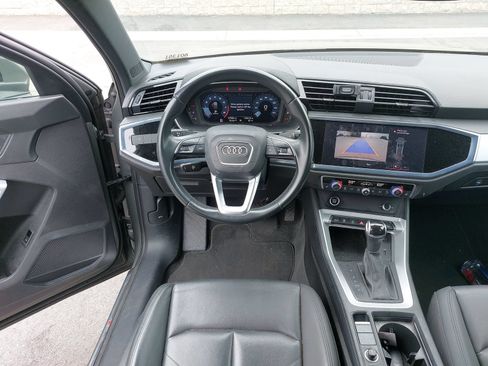 Used 2021 Audi Q3 2.0T Premium w/ Convenience Package AWD/4WD image 6