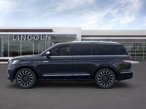 New 2023 Lincoln Navigator Black Label image 3