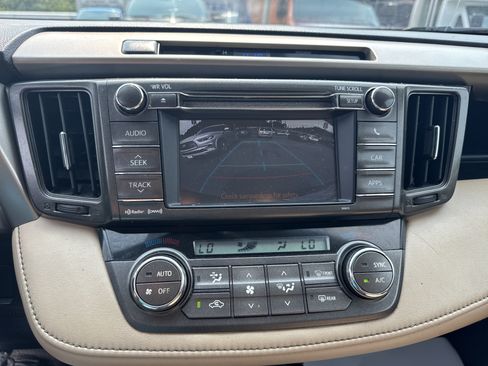 Used 2013 Toyota RAV4 XLE AWD/4WD image 17