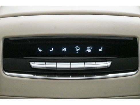 Used 2023 Cadillac Escalade Premium Luxury Platinum image 33