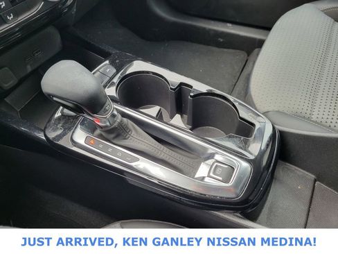 Used 2024 Chevrolet Trax LT image 11