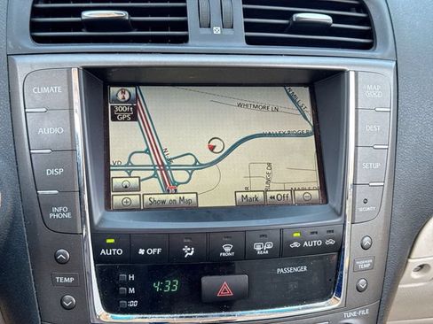 Used 2010 Lexus IS 350C RWD image 16