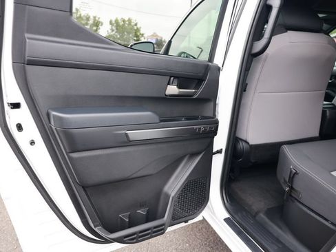 Used 2024 Toyota Tacoma TRD Off-Road AWD/4WD image 33