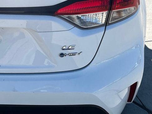 Used 2025 Toyota Corolla LE FWD image 7