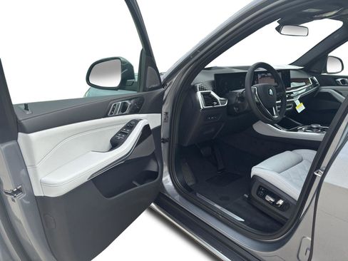 New 2026 BMW X5 xDrive40i image 19