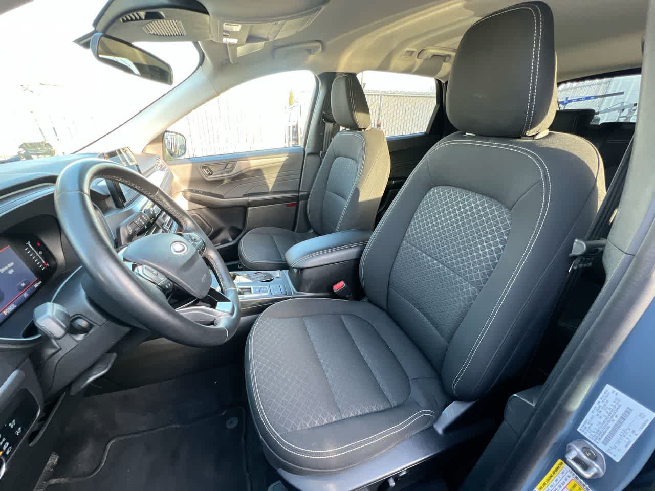 Used 2024 Ford Escape Active AWD/4WD image 11