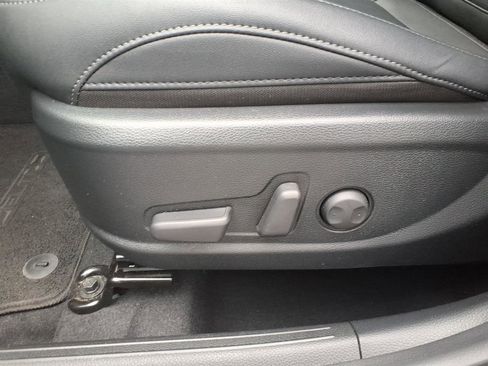 Used 2025 Kia Seltos EX FWD image 7