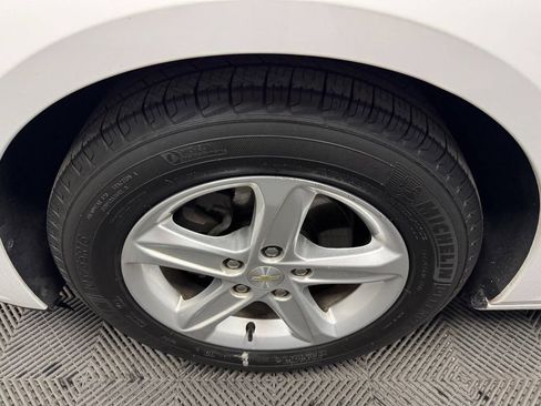 Used 2019 Chevrolet Malibu LS image 23