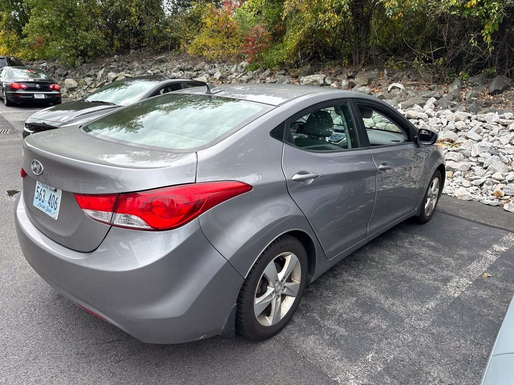 Used 2012 Hyundai Elantra GLS w/ Preferred Pkg 3 FWD image 4