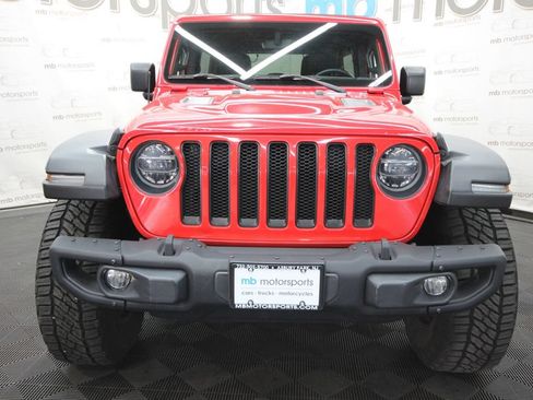 Used 2019 Jeep Wrangler Unlimited Sahara w/ Quick Order Package 24M Moab AWD/4WD image 11