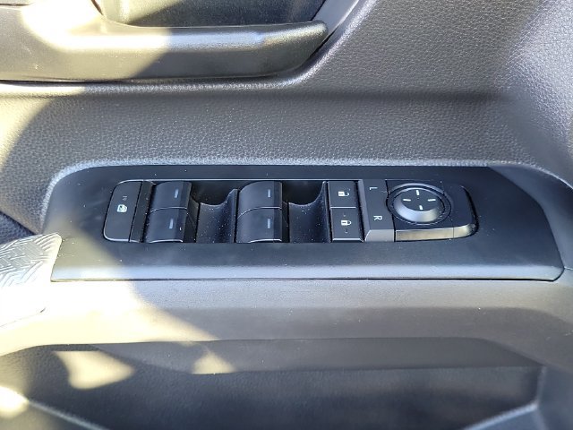 Used 2025 Toyota Tacoma SR5 RWD image 19