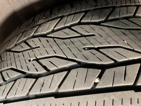 Used 2023 Chevrolet Traverse RS image 43