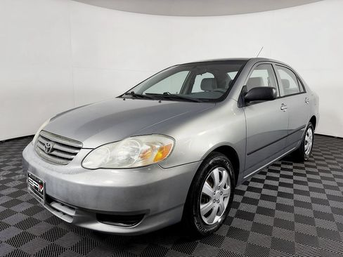 Used 2003 Toyota Corolla CE FWD image 2