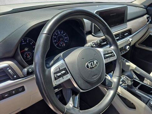 Used 2021 Kia Telluride EX w/ EX Premium Package FWD image 10
