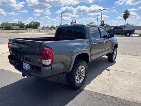 Used 2016 Toyota Tacoma Limited w/ Towing Package AWD/4WD image 5