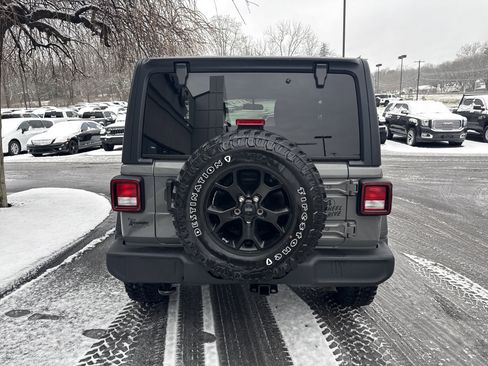 Used 2022 Jeep Wrangler Willys image 4