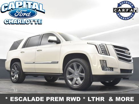 Used 2015 Cadillac Escalade Premium image 18