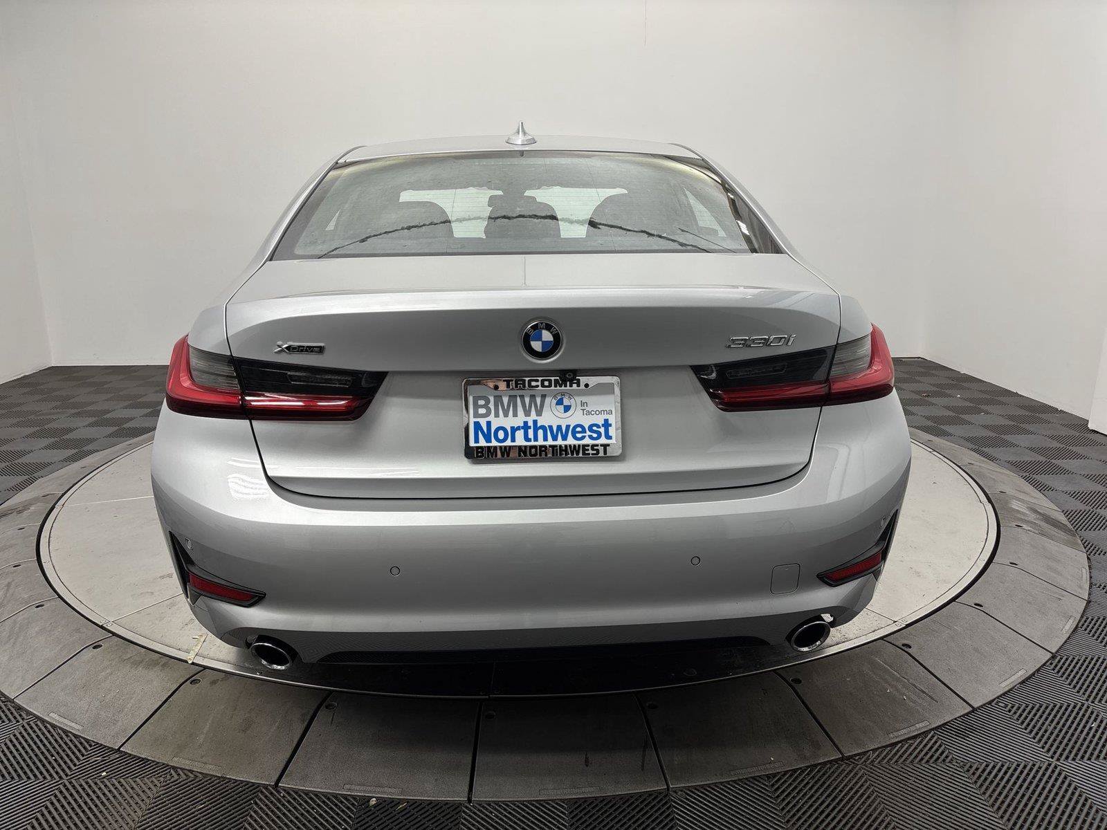 Used 2019 BMW 330i xDrive Sedan w/ Convenience Package AWD/4WD image 15