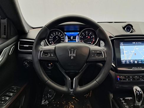 Used 2017 Maserati Ghibli S Q4 image 11