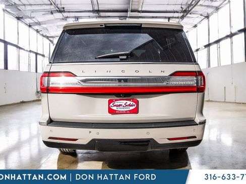 Used 2020 Lincoln Navigator Reserve w/ Luxury Package image 36