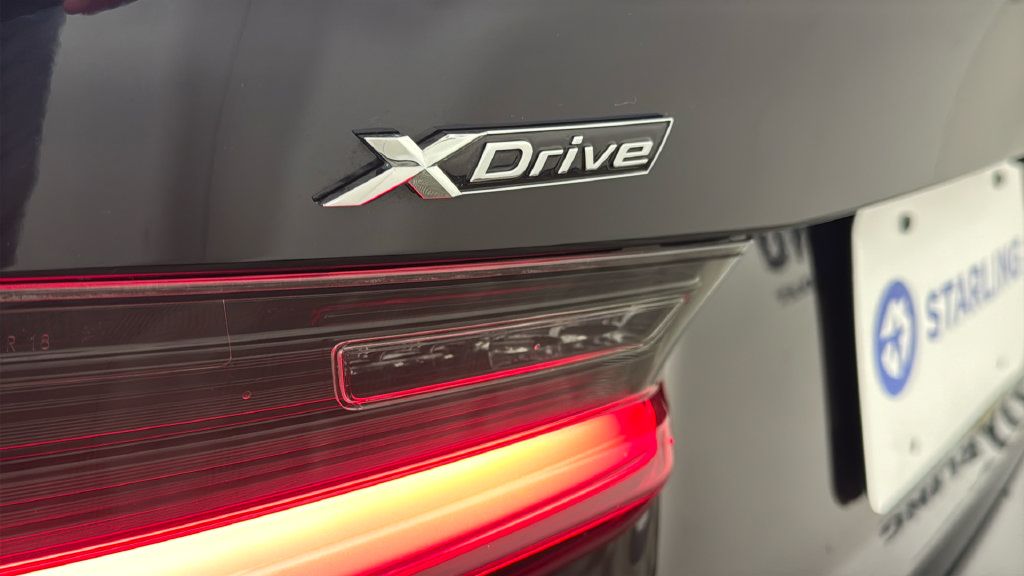 Used 2024 BMW 330e xDrive AWD/4WD image 38