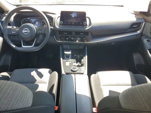 Used 2023 Nissan Rogue SV AWD/4WD image 12