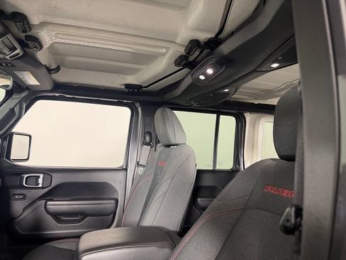 Certified 2025 Jeep Wrangler Unlimited Rubicon w/ Convenience Group AWD/4WD image 24